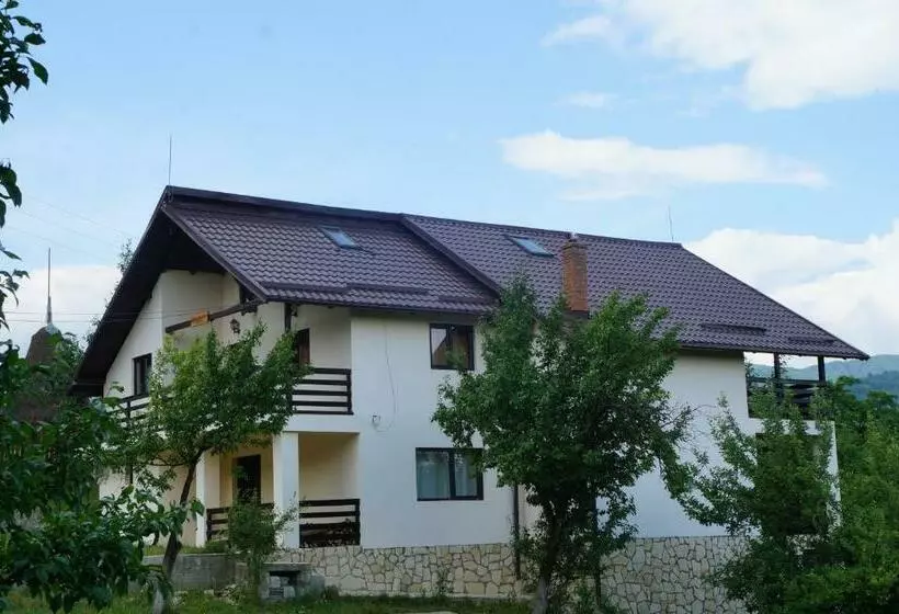 Majatalo Casa Paltinu