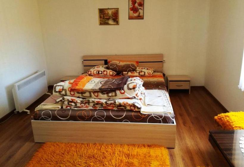 Пансион Divna Guest House