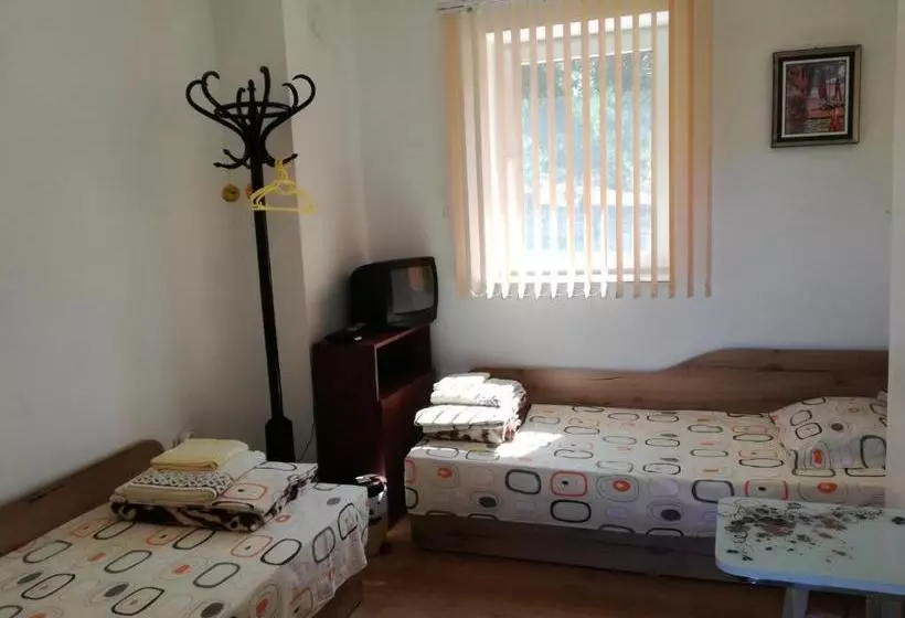 ペンション Divna Guest House
