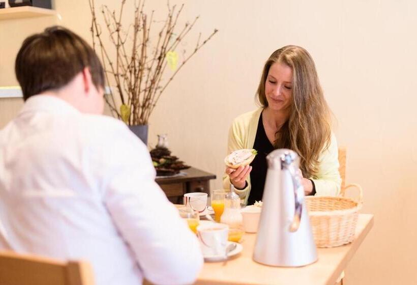 Пансион Domizil Nunn