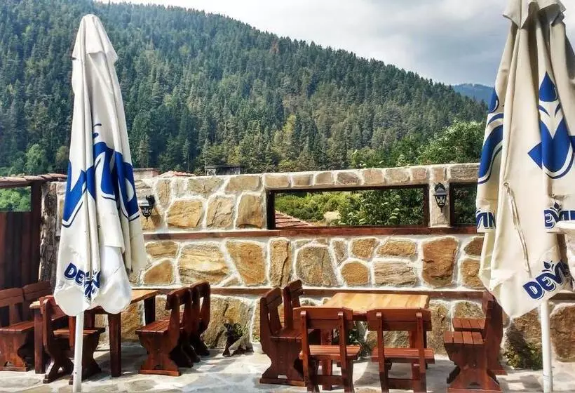 ペンション Family Hotel Valchanovata Kashta