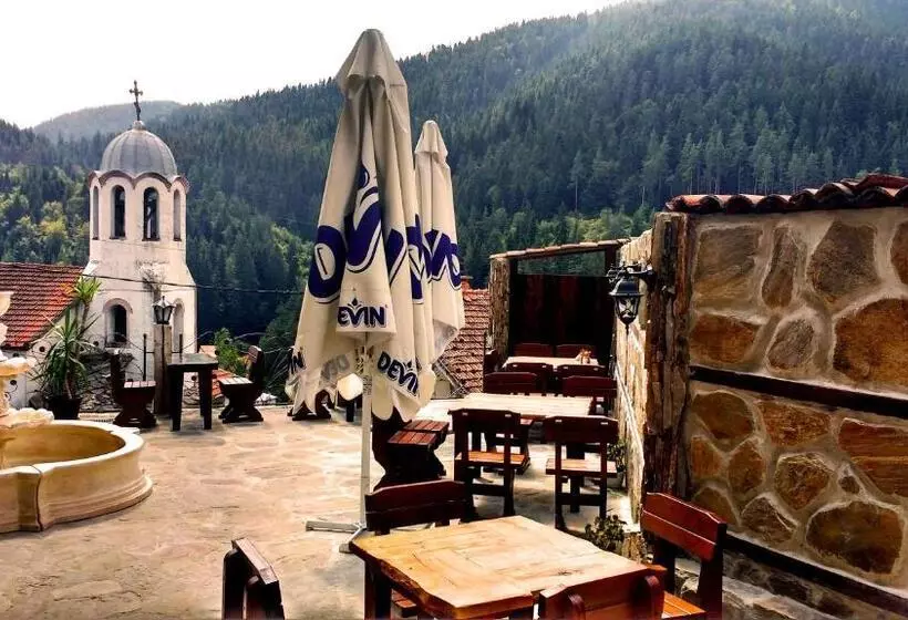 ペンション Family Hotel Valchanovata Kashta