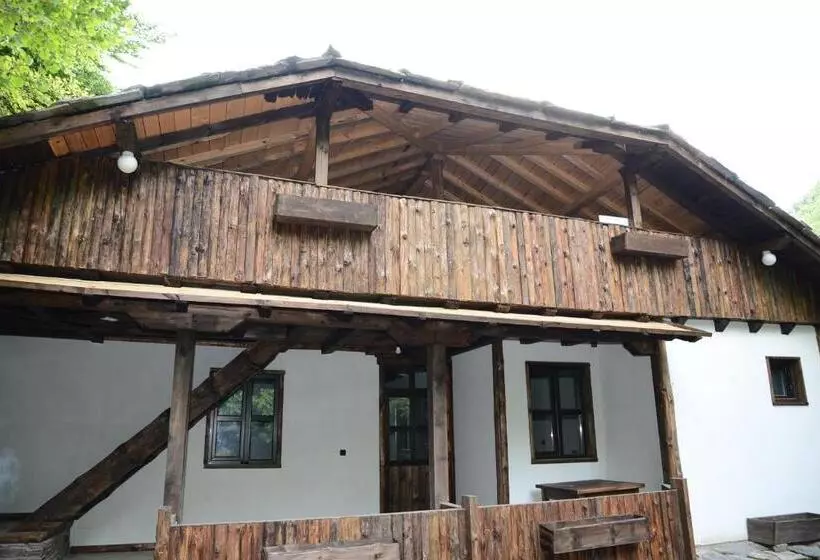 Majatalo Kyshta Za Gosti Gospodevi