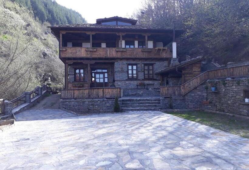 펜션 Kyshta Za Gosti Gospodevi