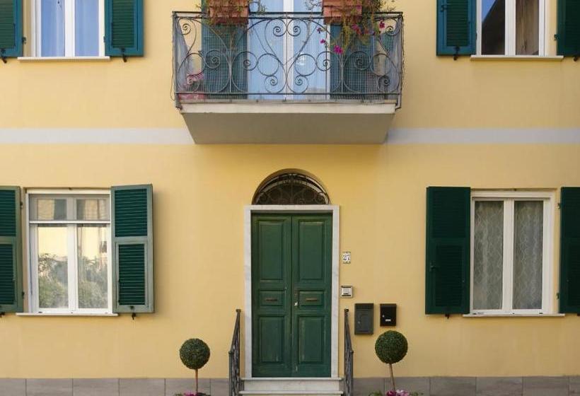 بنسيون La Divina