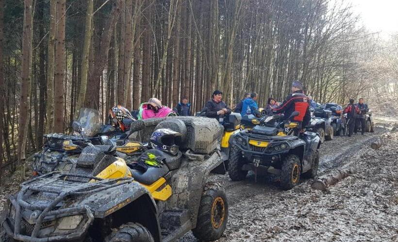 پانسیون Lörincz Vendégház