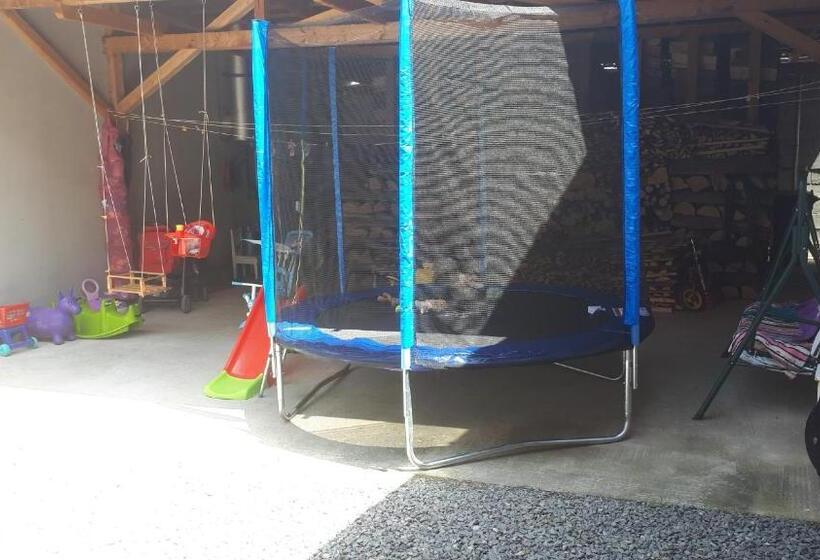 پانسیون Lörincz Vendégház