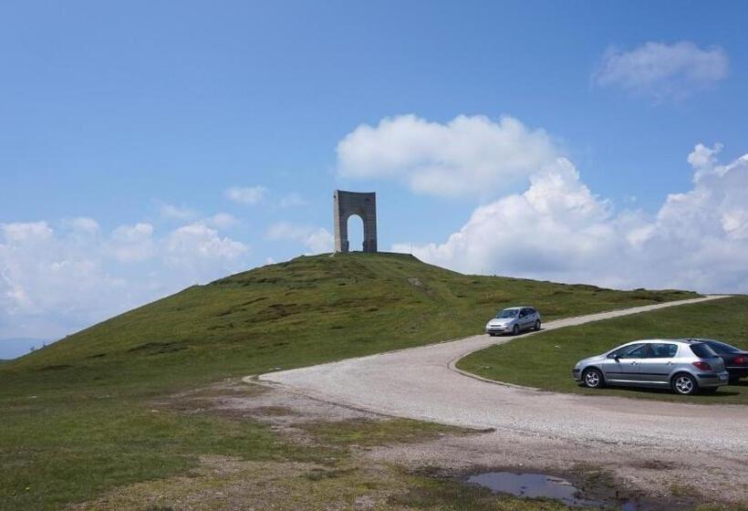 Пансион Pamir Guest House