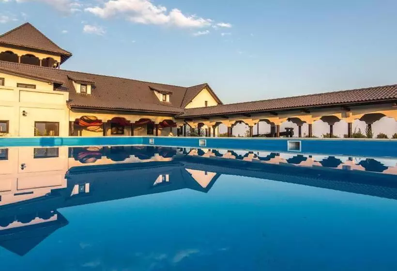 Majatalo Vinalia   Conacul Din Ceptura