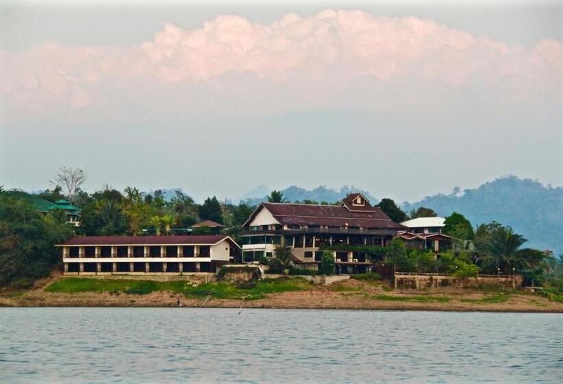 Phornpailin Riverside Resort