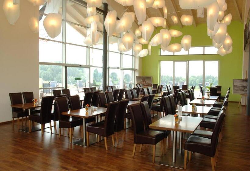 Resort Hausboaty Ypsilon Golf Liberec