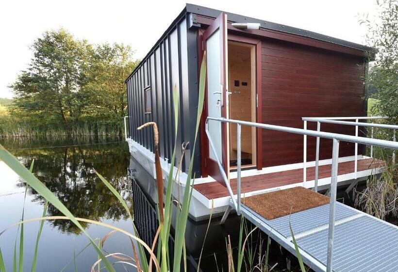 Resort Hausboaty Ypsilon Golf Liberec