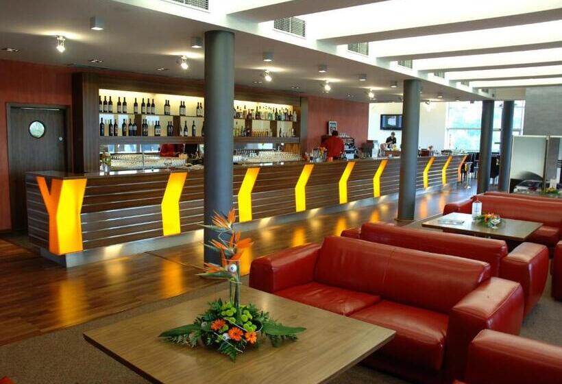 Resort Hausboaty Ypsilon Golf Liberec