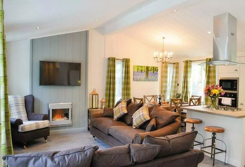 リゾートホテル Wareham Forest Lodge Retreat