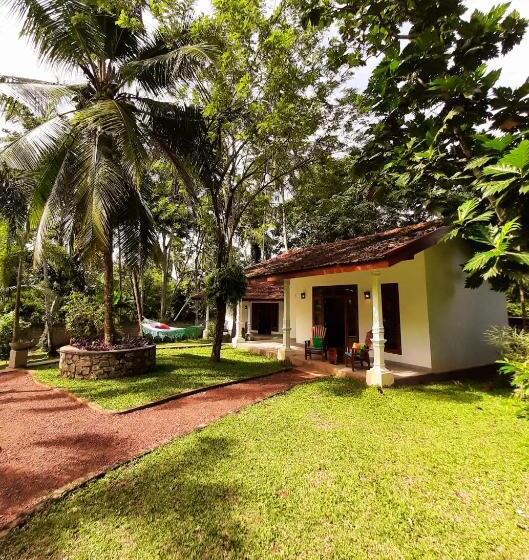 בית מלון כפרי Jackland Holiday Cabanas