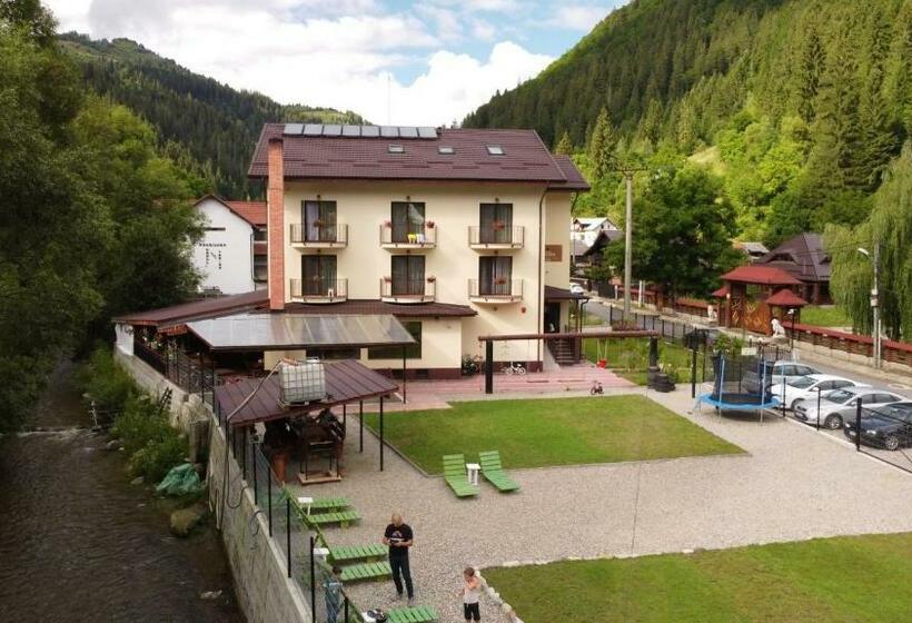 هتل Maison Platanus