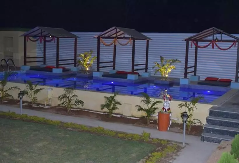 Hotelli Ornate Resort