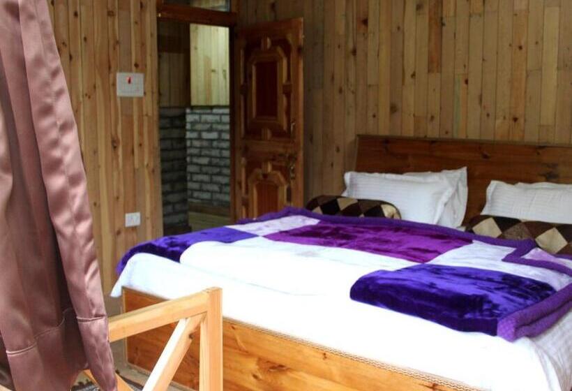 בית מלון כפרי Osiya Shambhu Lodge