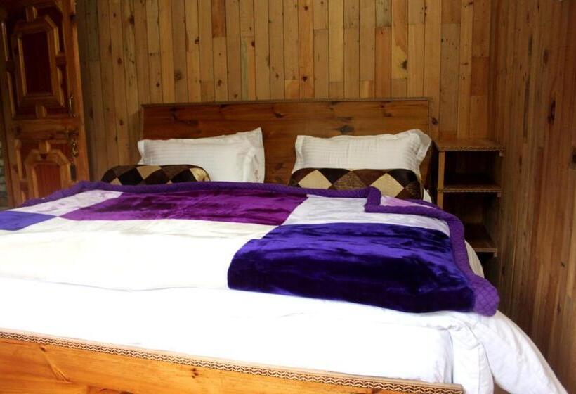 בית מלון כפרי Osiya Shambhu Lodge