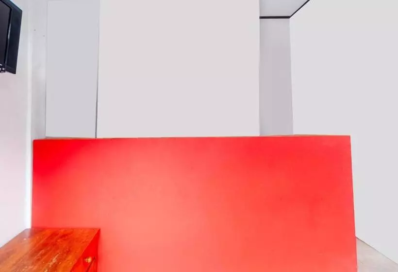 Hotelli Oyo 2471 Swarna Raya