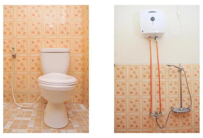 فندق Oyo 2471 Swarna Raya