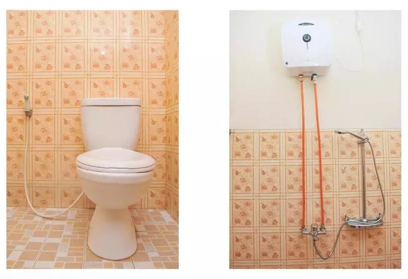 Hotelli Oyo 2471 Swarna Raya