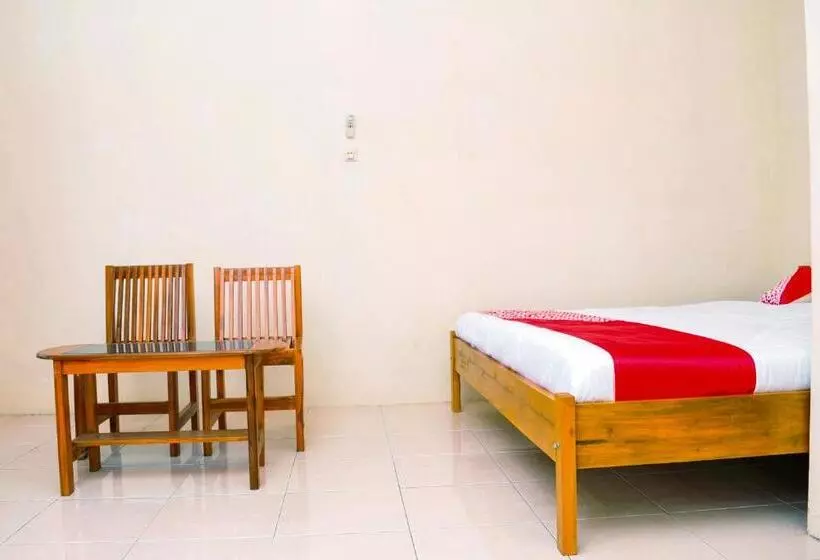 Hotelli Oyo 2471 Swarna Raya