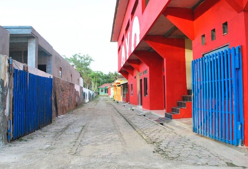 فندق Oyo 2471 Swarna Raya