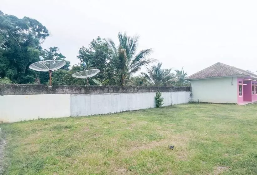 Hotelli Oyo 2471 Swarna Raya