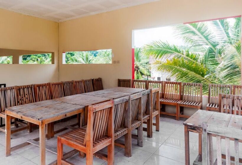 فندق Oyo 2471 Swarna Raya