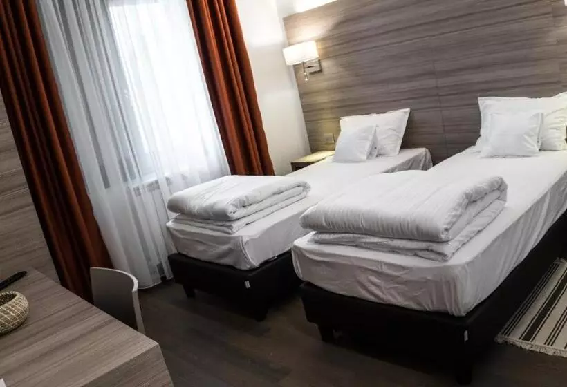 Hotelli Pensiunea Negoiu