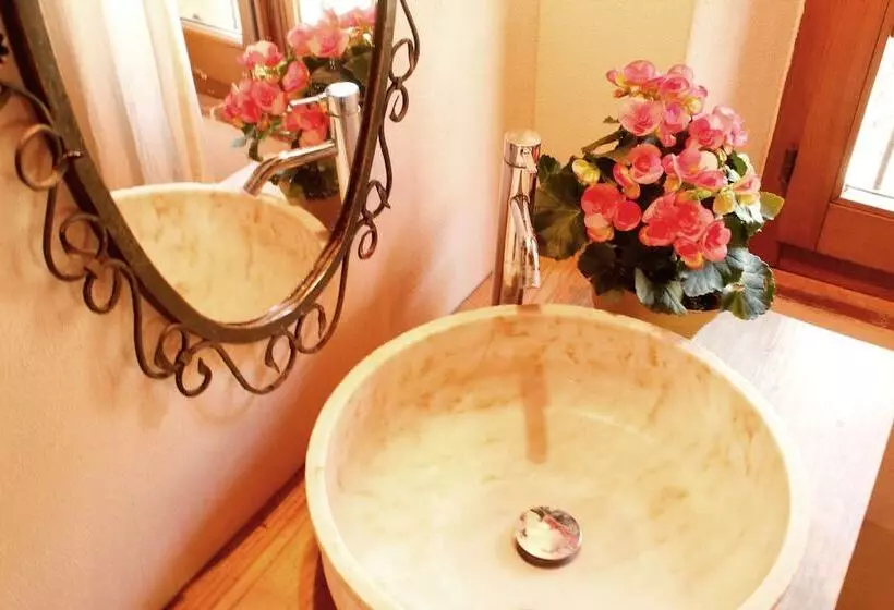 Almora Bed & Breakfast