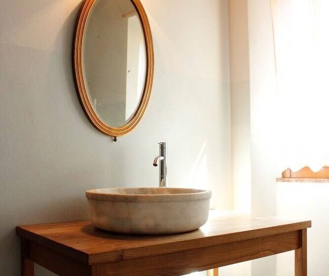 Almora Bed & Breakfast