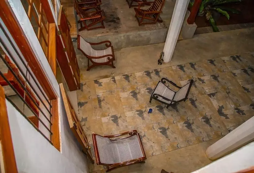 Aamiaismajoitus (B&B) Aqua Nillambe