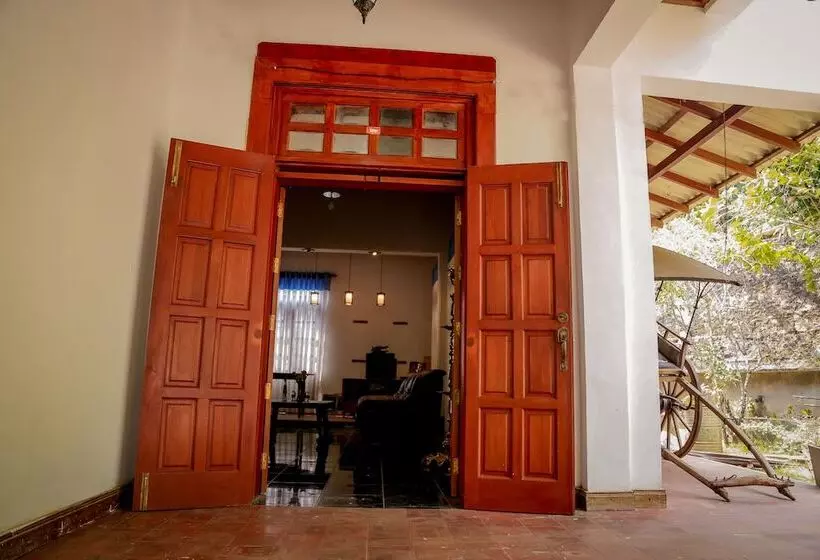 Aamiaismajoitus (B&B) Aqua Nillambe