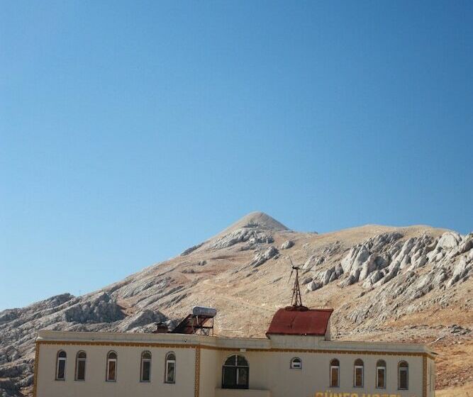 Sunrise Güneş Motel