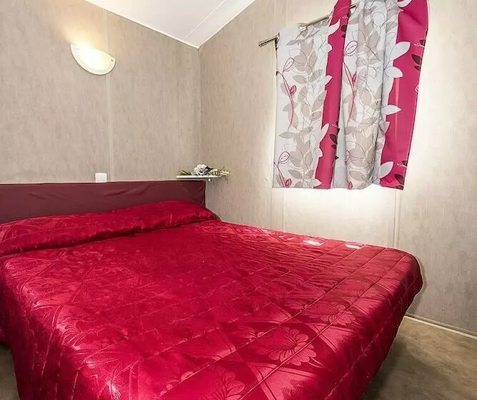 Hotelli Camping Village Tuscia Tirrenica