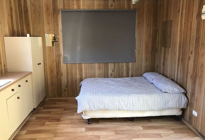 호텔 The Waterwheel Beach Cabins   Caravan Park