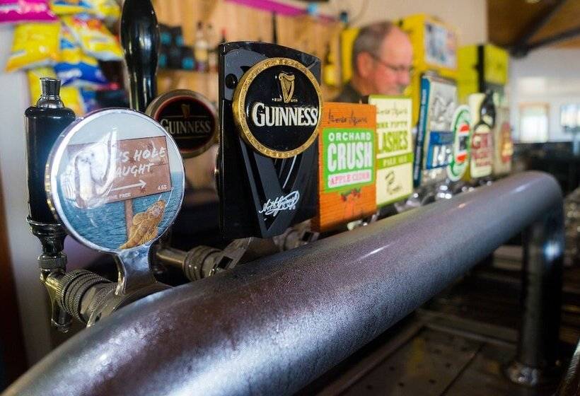 호텔 The Waterwheel Beach Cabins   Caravan Park