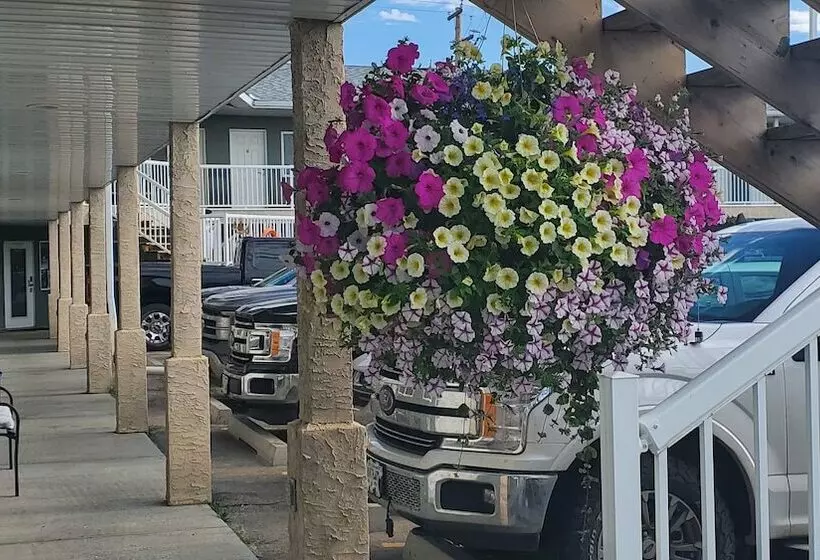 Motelli Shoreside Inn & Suites