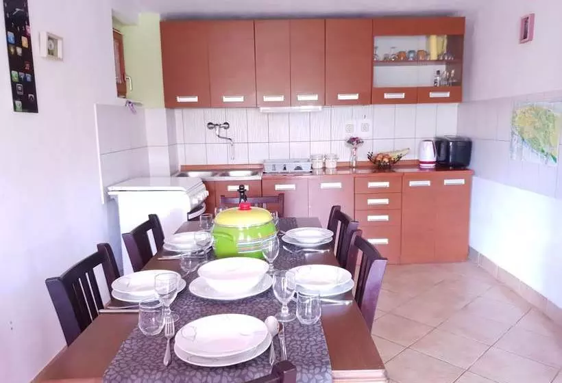 Peaceful Cottage In Stikada With Garden