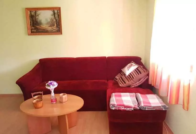 Peaceful Cottage In Stikada With Garden