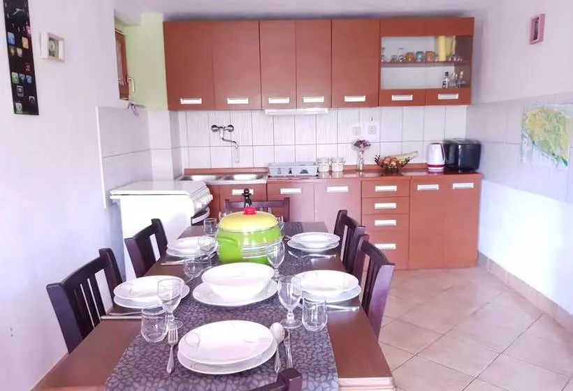 Peaceful Cottage In Stikada With Garden