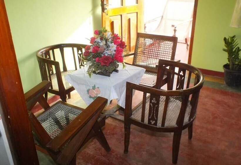 펜션 Aroghaya  Resort Akurala