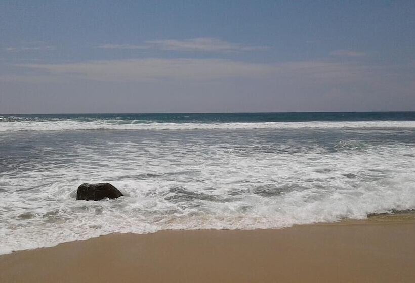 펜션 Aroghaya  Resort Akurala