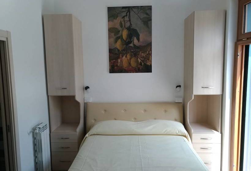 Пансион Lemons & Sun Apartment