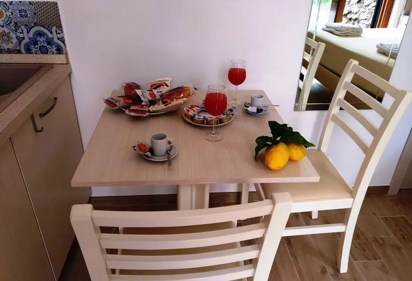 Majatalo Lemons & Sun Apartment