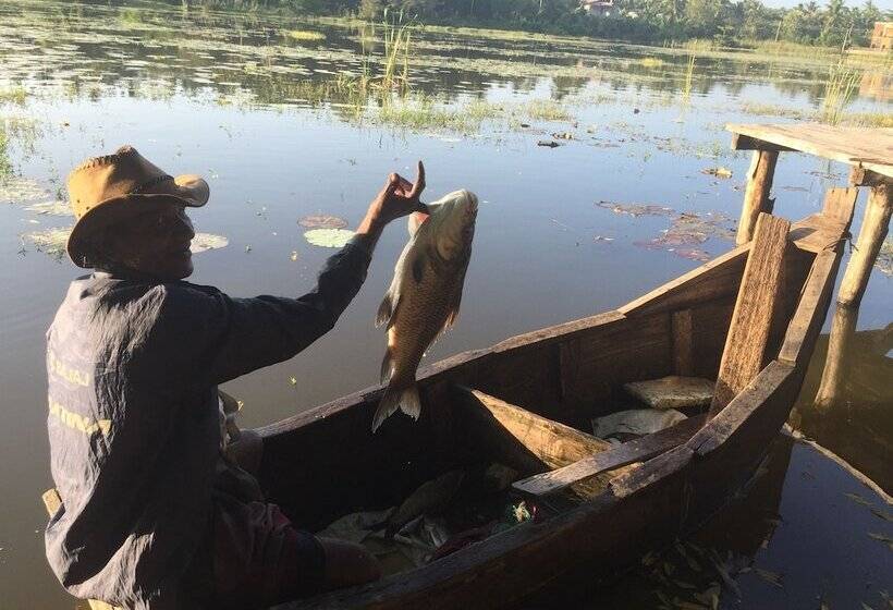 بنسيون Mahawewa Nature Resort And Spa