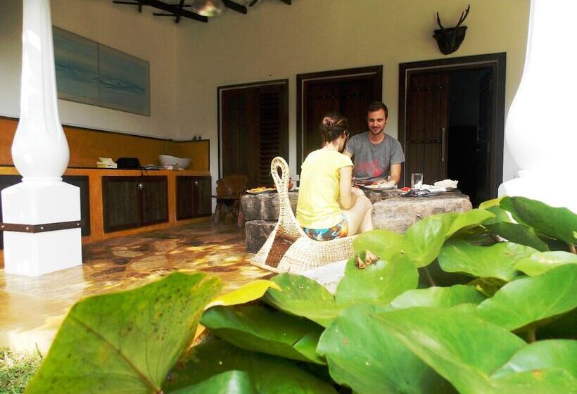 بنسيون Mahawewa Nature Resort And Spa