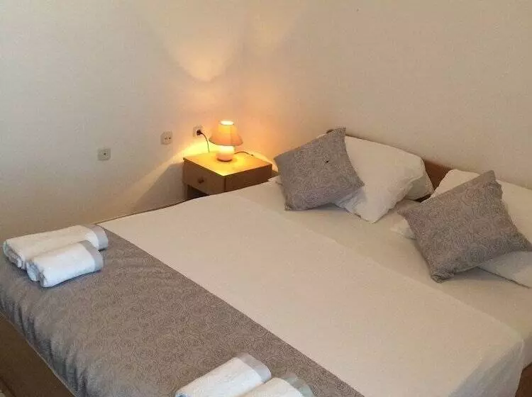 Majatalo Villa Menalo